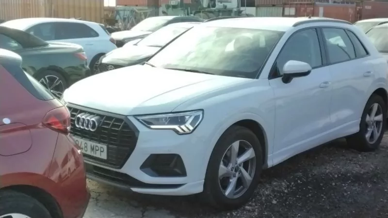 AUDI Q3 Gasolina 2024 segunda-mano Jaén