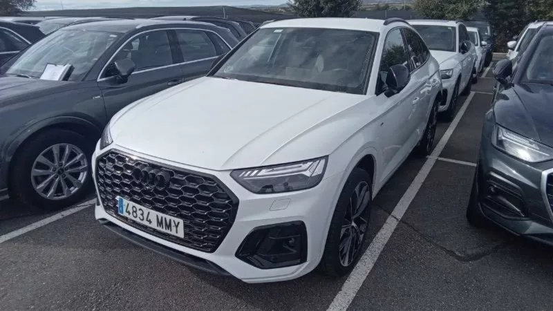 AUDI Q5 Sportback Hibrido 2024 segunda-mano Jaén