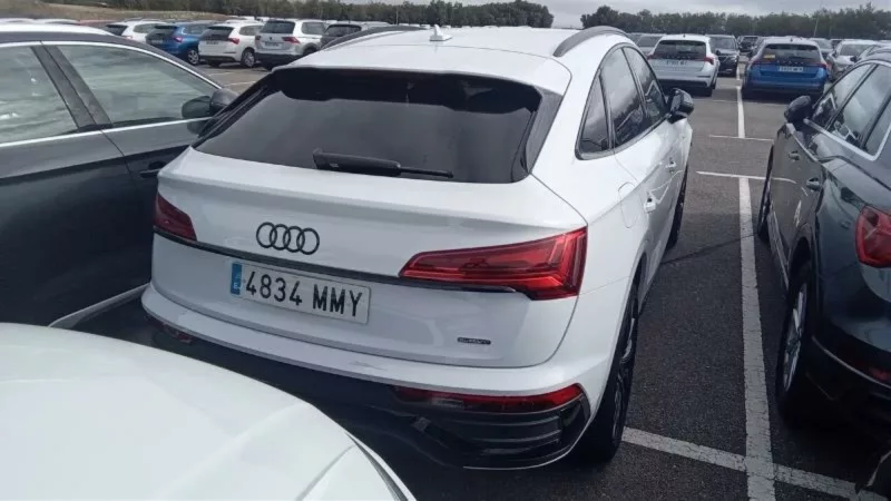 AUDI Q5 Sportback Hibrido 2024 segunda-mano Jaén