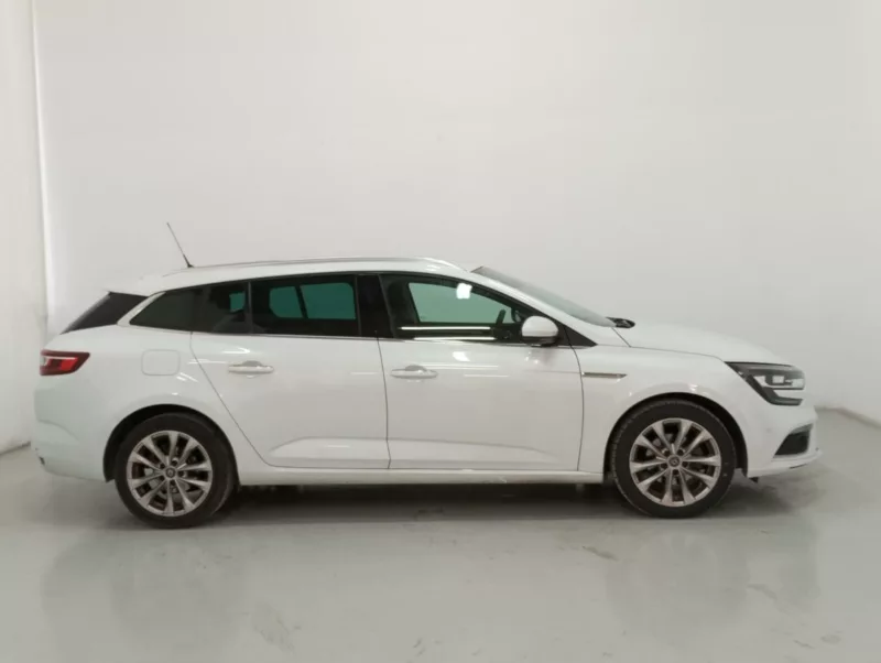 RENAULT MEGANE Gasolina 2019 segunda-mano Jaén