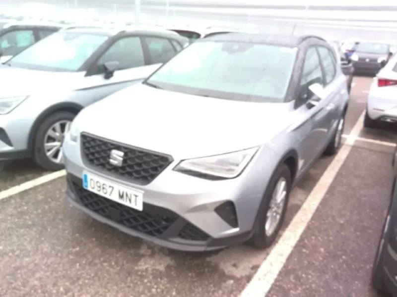 SEAT ARONA Gasolina 2024 segunda-mano Jaén