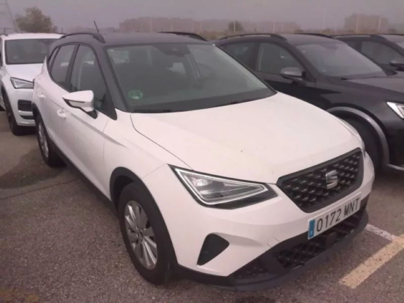 SEAT ARONA Gasolina 2024 segunda-mano Jaén