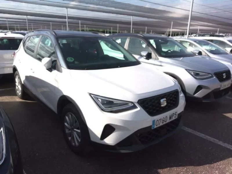 SEAT ARONA Gasolina 2024 segunda-mano Jaén