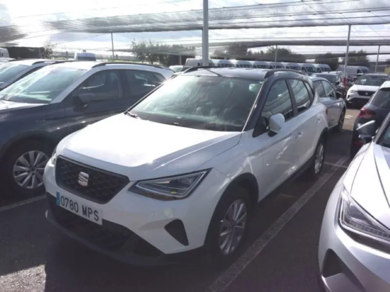 SEAT ARONA Gasolina 2024 segunda-mano Jaén