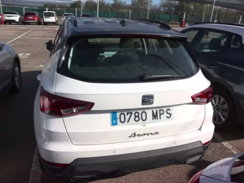 SEAT ARONA Gasolina 2024 segunda-mano Jaén