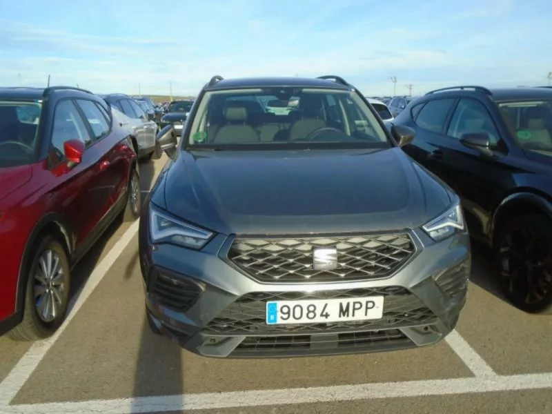 SEAT ATECA Gasolina 2024 segunda-mano Jaén