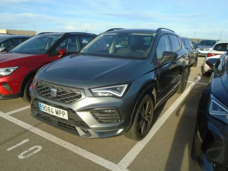 SEAT ATECA Gasolina 2024 segunda-mano Jaén