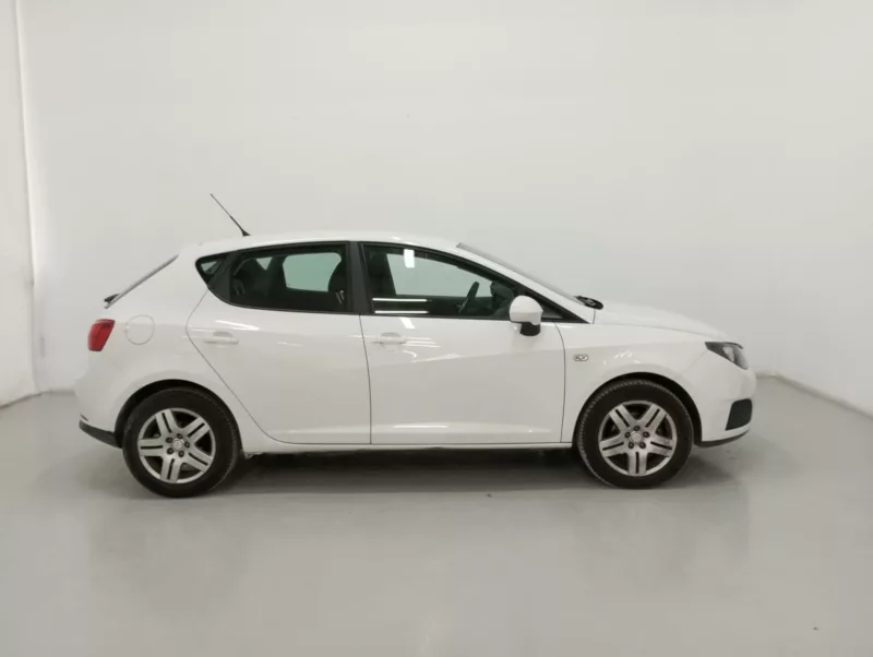 SEAT IBIZA Diesel 2011 segunda-mano Jaén