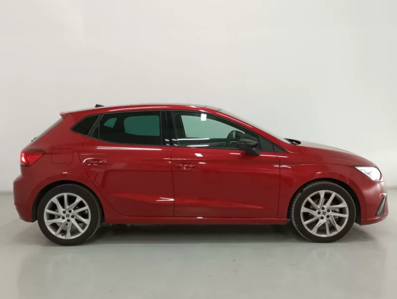 SEAT IBIZA Gasolina 2021 segunda-mano Jaén