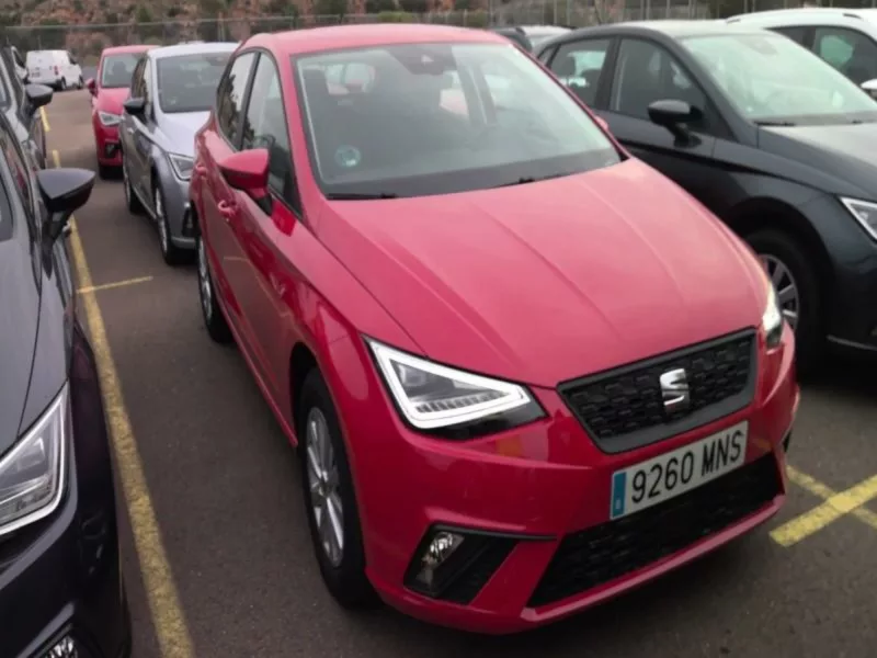 SEAT IBIZA Gasolina 2024 segunda-mano Jaén