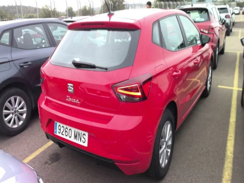 SEAT IBIZA Gasolina 2024 segunda-mano Jaén