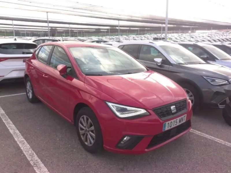 SEAT IBIZA Gasolina 2024 segunda-mano Jaén