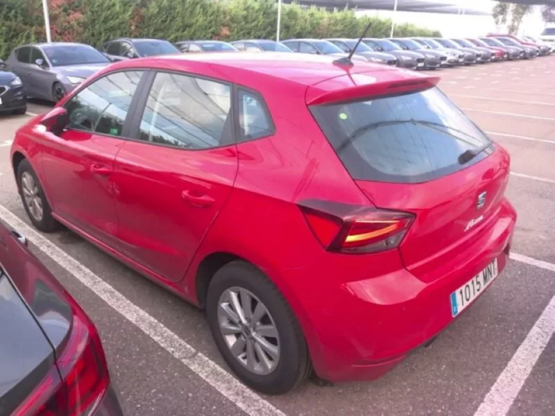 SEAT IBIZA Gasolina 2024 segunda-mano Jaén