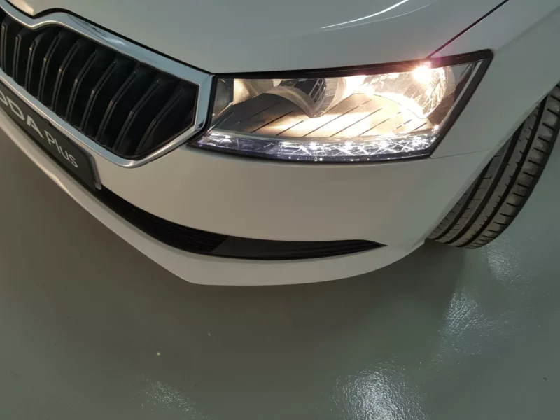 SKODA FABIA Gasolina 2021 segunda-mano Jaén