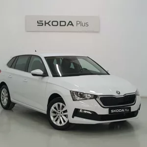 SKODA SCALA Gasolina 2023 segunda-mano Jaén