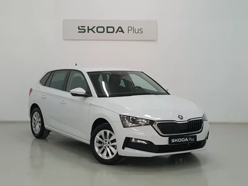 SKODA SCALA Gasolina 2023 segunda-mano Jaén