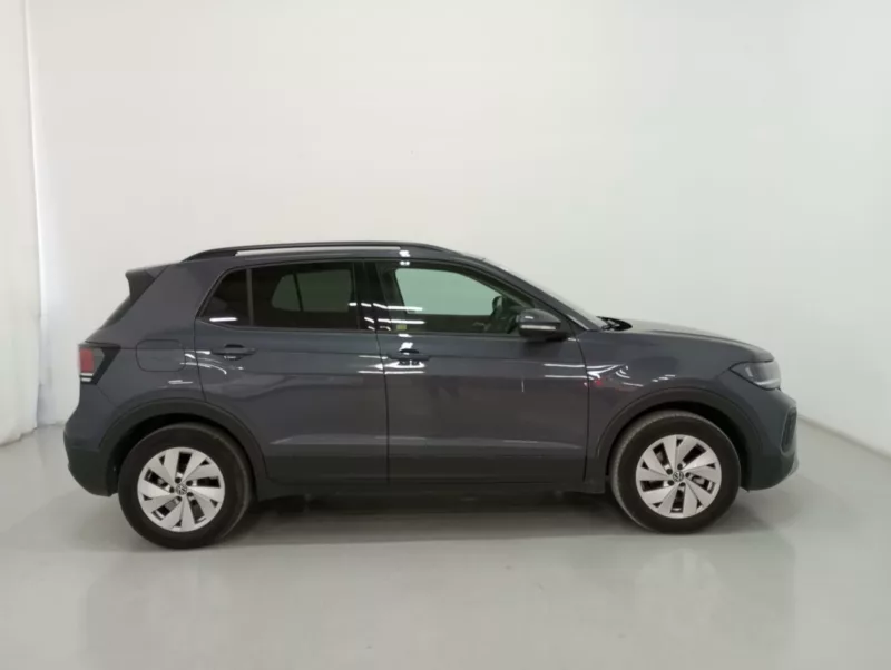 VOLKSWAGEN T-CROSS Gasolina 2024 segunda-mano Jaén