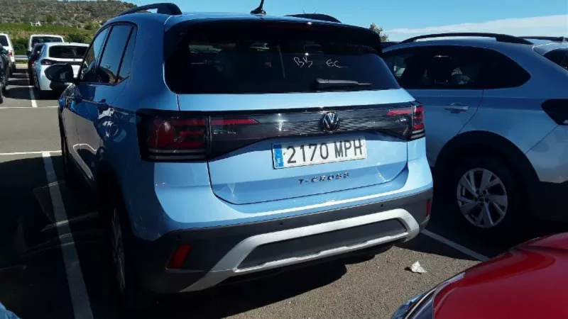 VOLKSWAGEN T-CROSS Gasolina 2024 segunda-mano Jaén