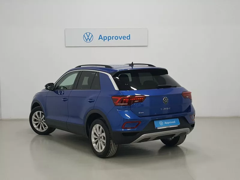 VOLKSWAGEN T-ROC Gasolina 2023 segunda-mano Jaén