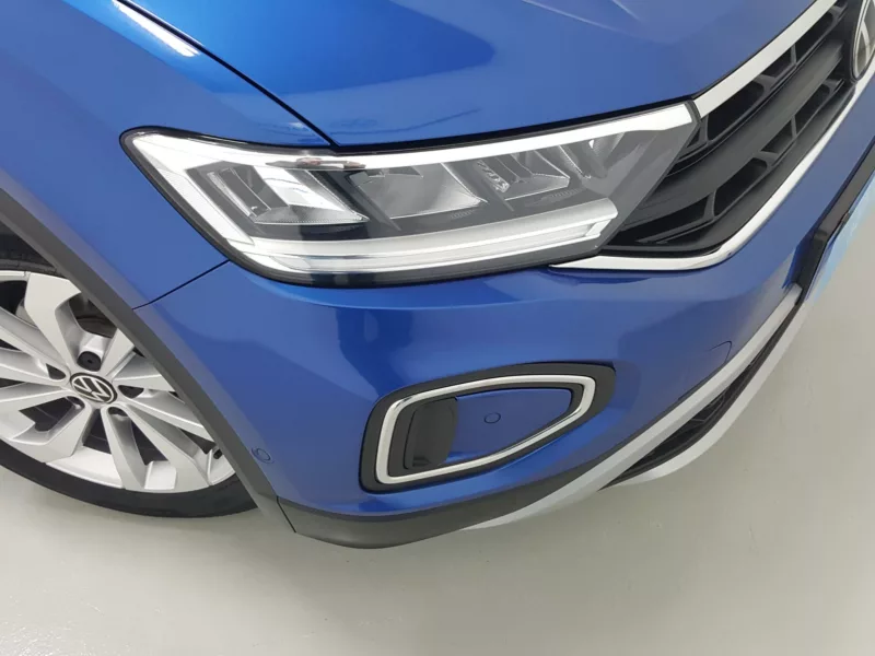 VOLKSWAGEN T-ROC Gasolina 2023 segunda-mano Jaén