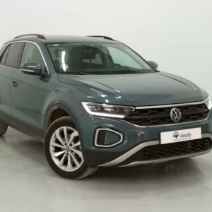 VOLKSWAGEN T-ROC Gasolina 2024 segunda-mano Jaén