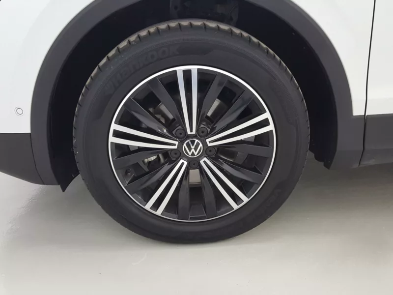 VOLKSWAGEN TIGUAN Gasolina 2021 segunda-mano Jaén