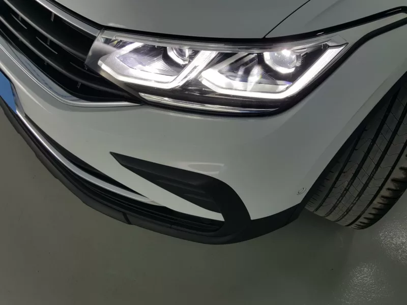 VOLKSWAGEN TIGUAN Gasolina 2021 segunda-mano Jaén