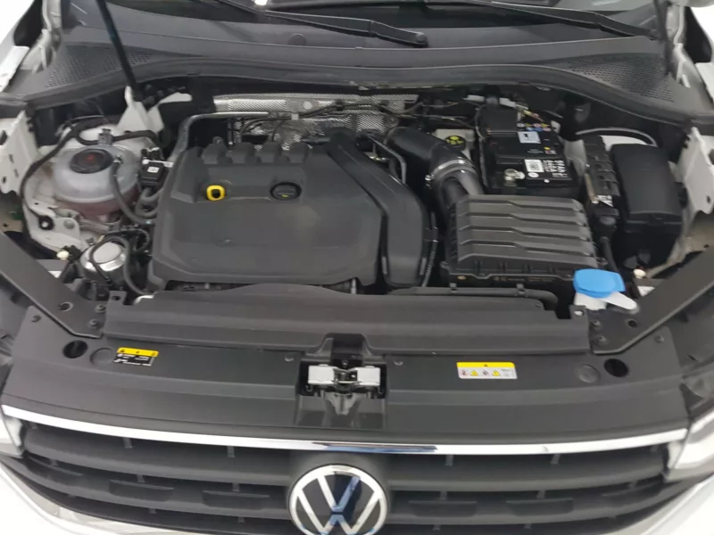 VOLKSWAGEN TIGUAN Gasolina 2021 segunda-mano Jaén