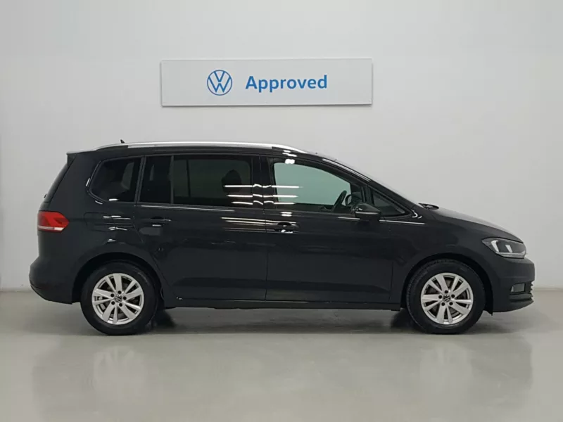 VOLKSWAGEN TOURAN Diesel 2021 segunda-mano Jaén