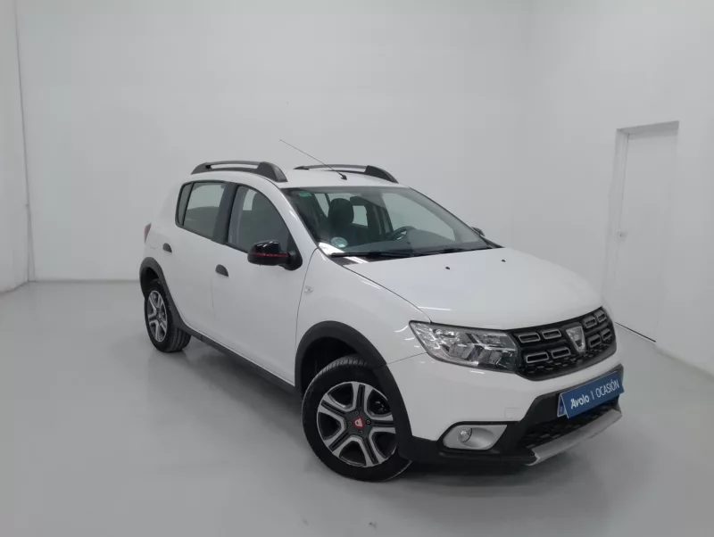 DACIA SANDERO Gasolina 2019 segunda-mano Jaén