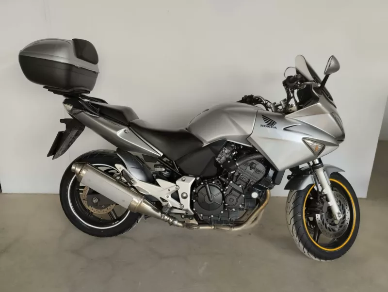 Honda CBF Gasolina 2008 segunda-mano Jaén