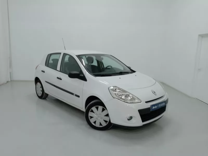 RENAULT CLIO Diesel 2011 segunda-mano Jaén