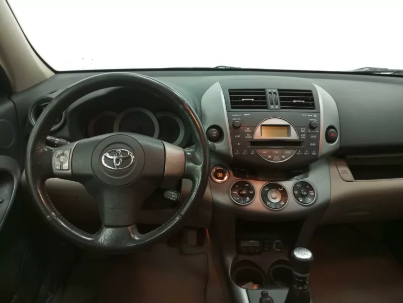 TOYOTA RAV-4 Diesel 2009 segunda-mano Jaén