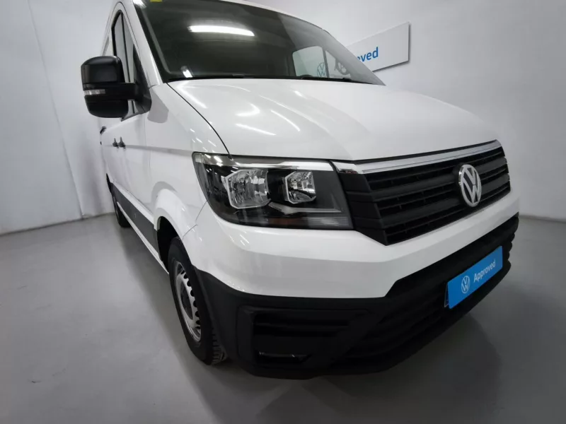 VOLKSWAGEN CRAFTER FURGON Diesel 2019 segunda-mano Jaén