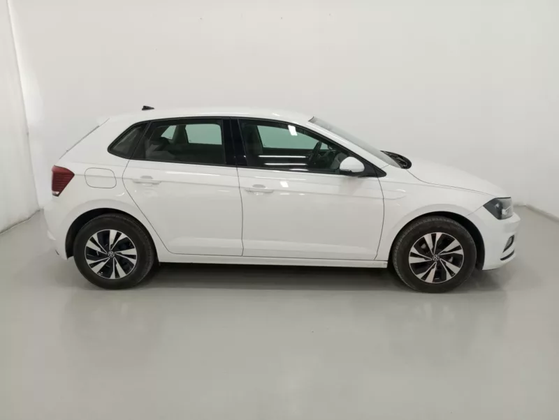 VOLKSWAGEN POLO Gasolina 2021 segunda-mano Jaén