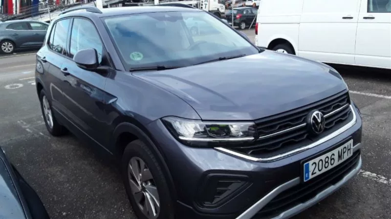 VOLKSWAGEN T-CROSS Gasolina 2024 segunda-mano Jaén