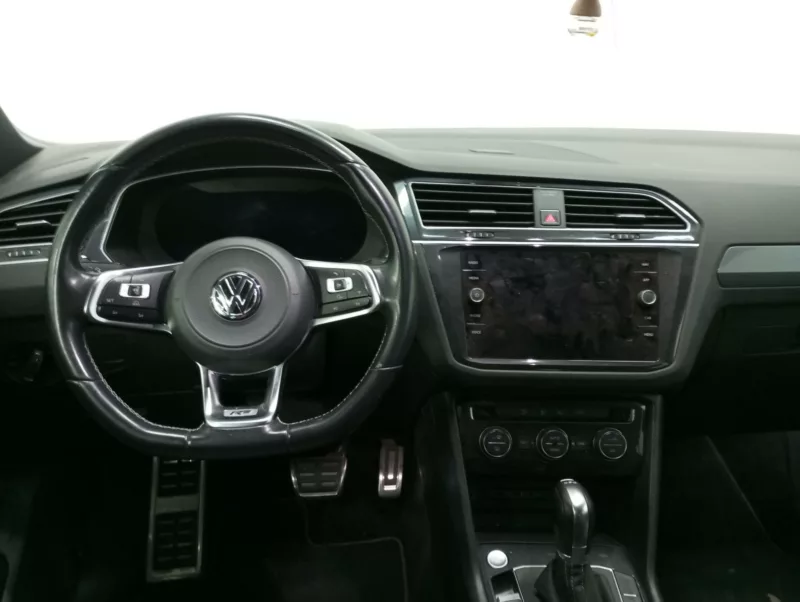 VOLKSWAGEN TIGUAN Gasolina 2018 segunda-mano Jaén