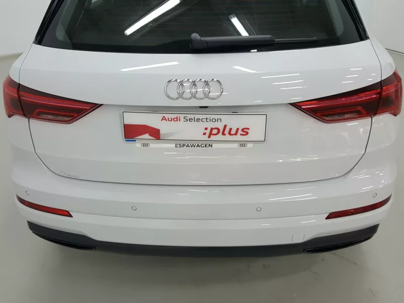 AUDI Q3 Gasolina 2024 segunda-mano Jaén