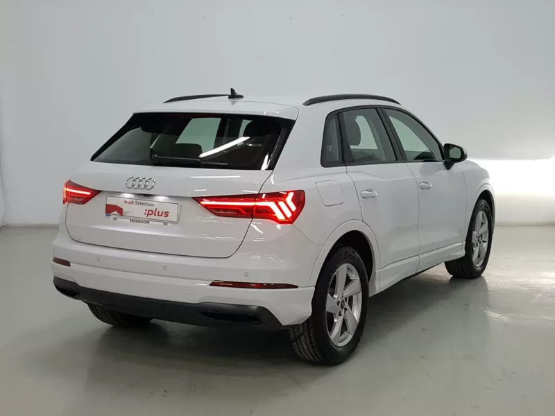 AUDI Q3 Gasolina 2024 segunda-mano Jaén