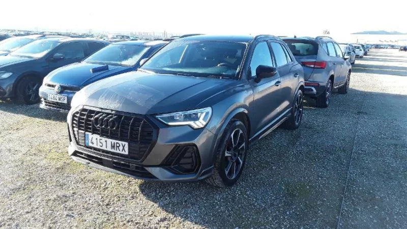 AUDI Q3 Gasolina 2024 segunda-mano Jaén