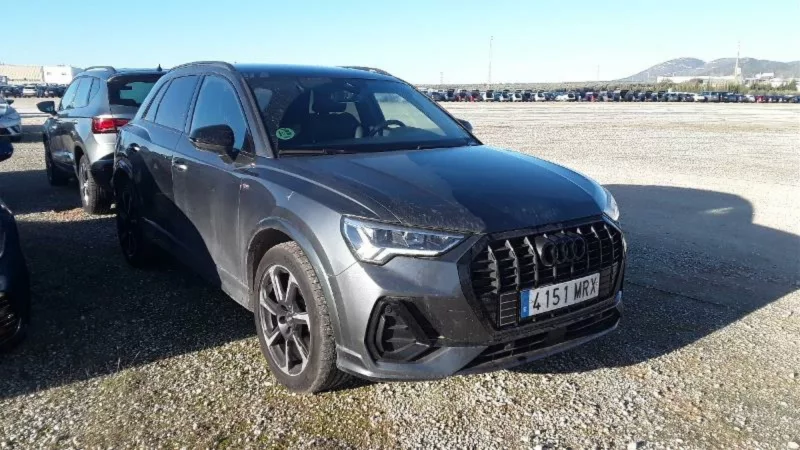 AUDI Q3 Gasolina 2024 segunda-mano Jaén