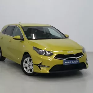 KIA CEE'D Gasolina 2022 segunda-mano Jaén