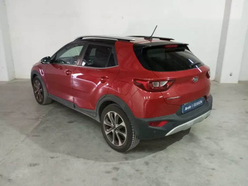 KIA STONIC Gasolina 2018 segunda-mano Jaén