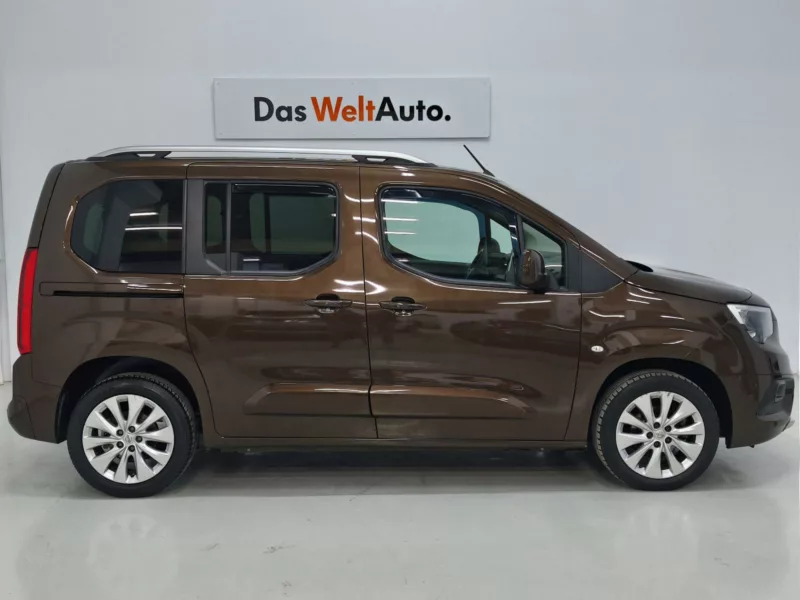 OPEL COMBO LIFE Diesel 2020 segunda-mano Jaén