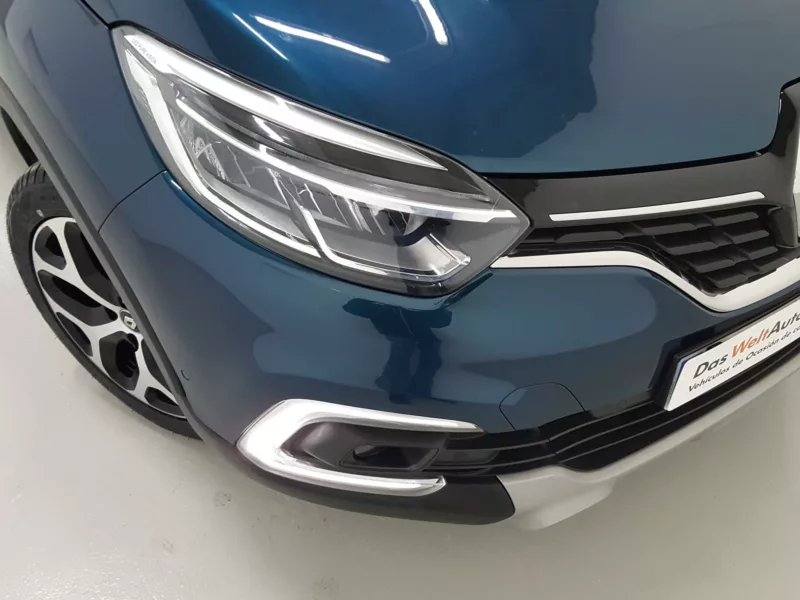 RENAULT CAPTUR Gasolina 2019 segunda-mano Jaén