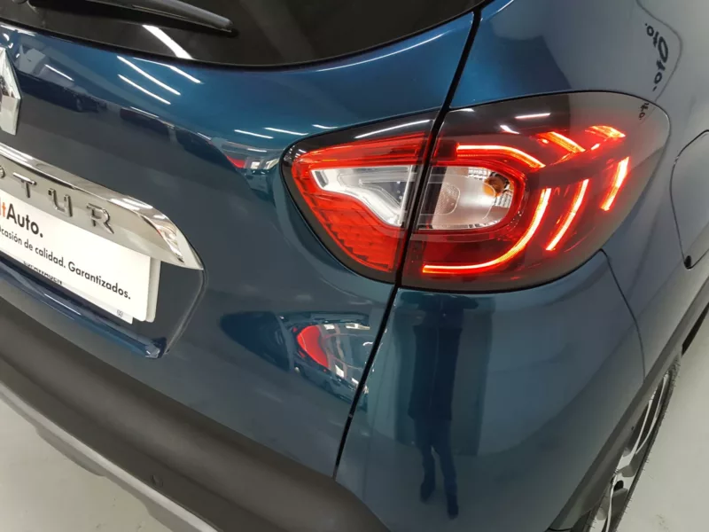 RENAULT CAPTUR Gasolina 2019 segunda-mano Jaén