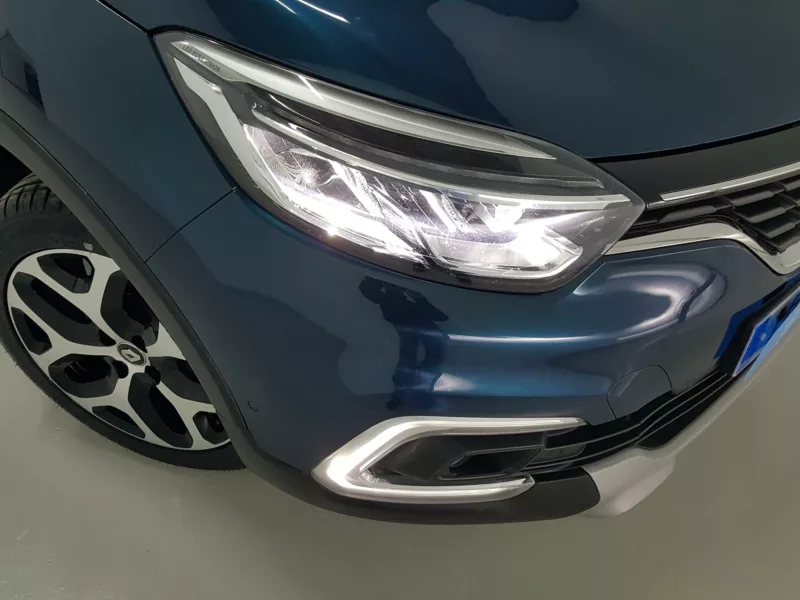 RENAULT CAPTUR Gasolina 2019 segunda-mano Jaén