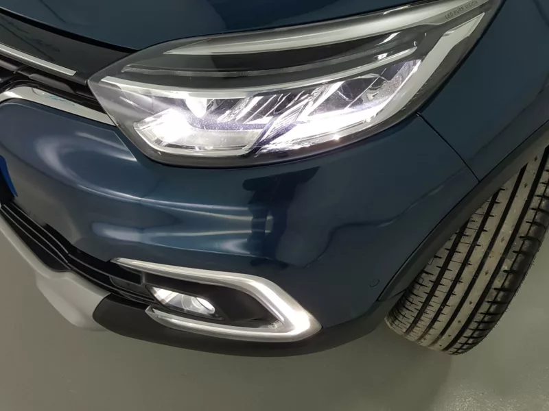 RENAULT CAPTUR Gasolina 2019 segunda-mano Jaén