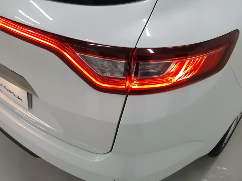 RENAULT MEGANE Gasolina 2019 segunda-mano Jaén