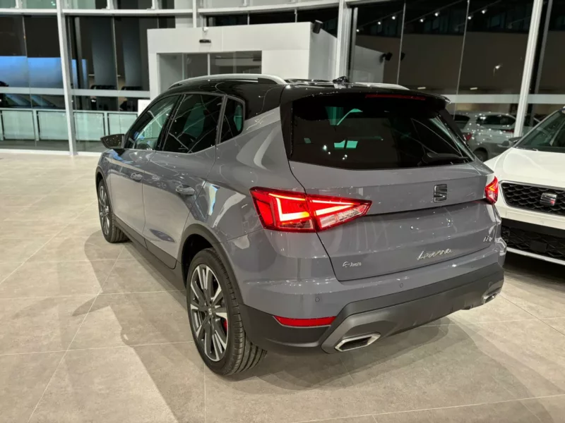 SEAT ARONA Gasolina 2024 km 0 Jaén